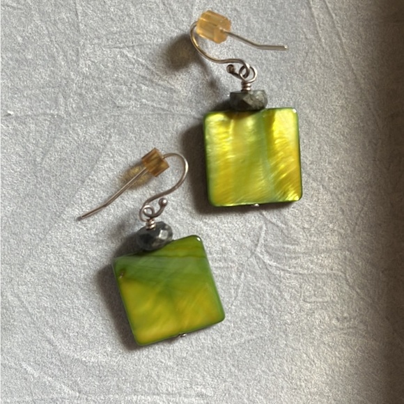 Silpada green MOP necklace, bracelet and earrings - Picture 4 of 4